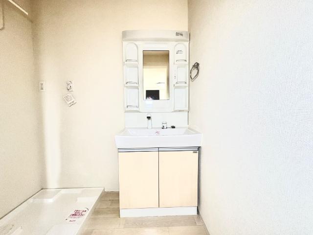 レーベン・ハイム美園５ 洗髪洗面化粧台