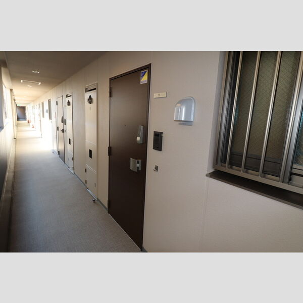 サンジョイアゼロ211号室 玄関ドア