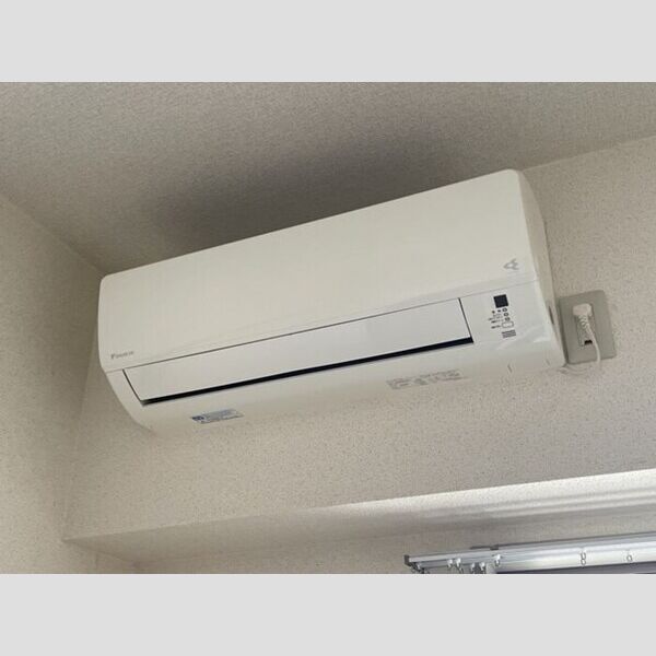 コンフォール小泉408号室 エアコン