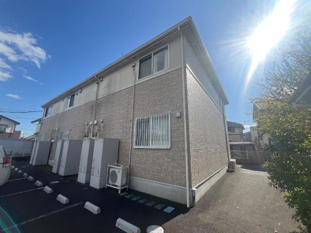 アンソレイエ 外観写真（昼）