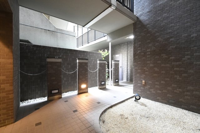 菱和パレス御茶ノ水湯島天神町2階 ロビー