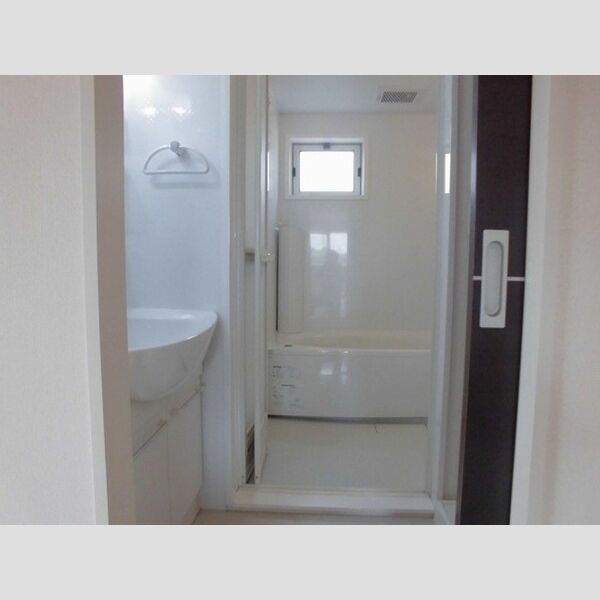 グランソーレⅠ ■約1坪タイプのバスルームです■