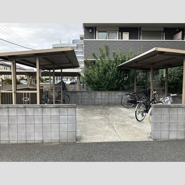 Pixie hollow　A棟205号室 駐輪場