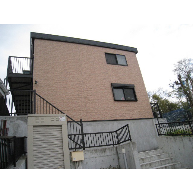 アムール HAPPINESS202号室 外観