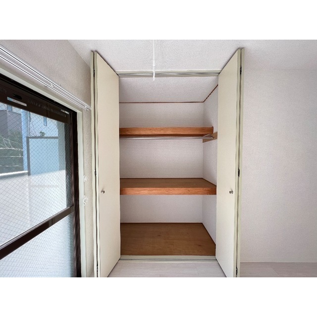 第2成城島田マンション103号室 内観