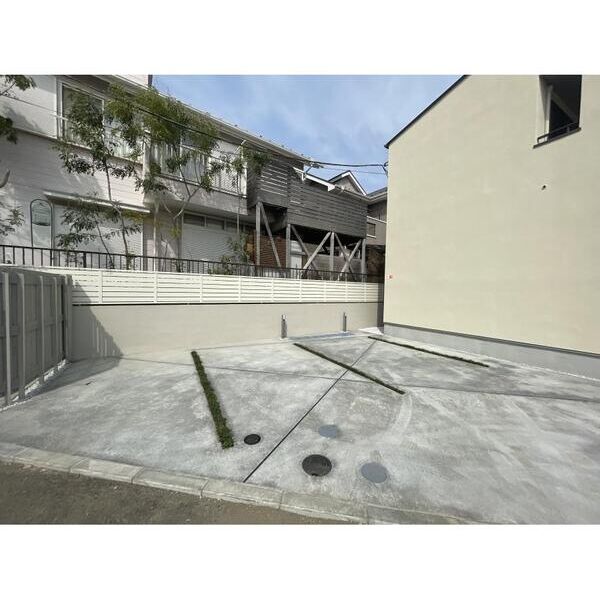 SOUTHERN　VILLAGE　I 駐車場