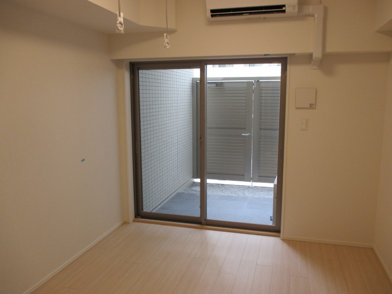 クレイシア横濱阪東橋 リビング