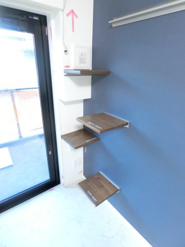 SYNEX YOKOHAMA-AOKICHO 同タイプ参考写真（※工事中/キャットウォーク設置前）