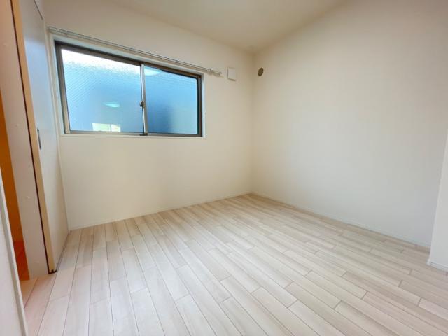 ジェメリ湘南 洋室