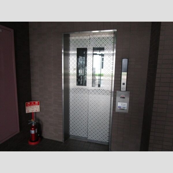 ベルメゾン エレベーター