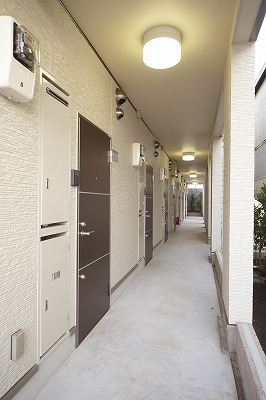 リブリ・自由が丘2階 エントランス