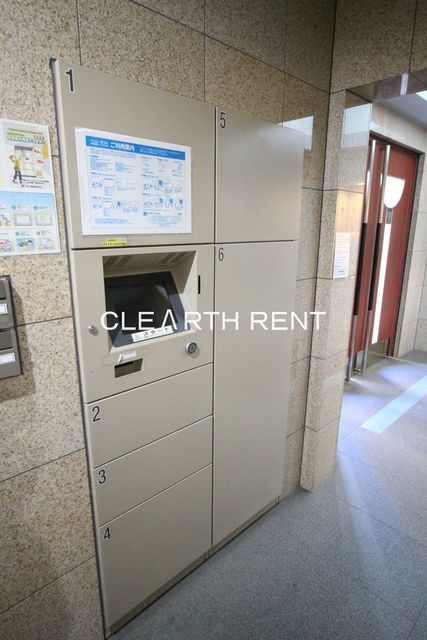 グラーサ銀座イースト8階 便利な宅配BOX