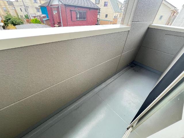 ＥＴＯＩＬＥｍａｅｋａｗａ（エトワール前川）205号室 ベランダ