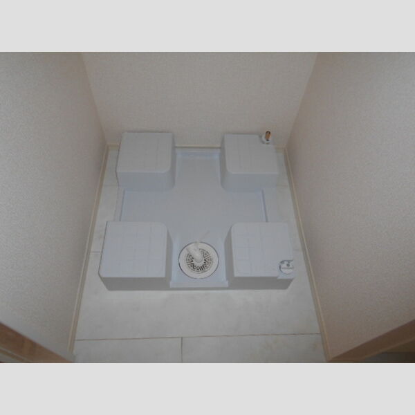 ベルエキップ201号室 室内洗濯機置き場