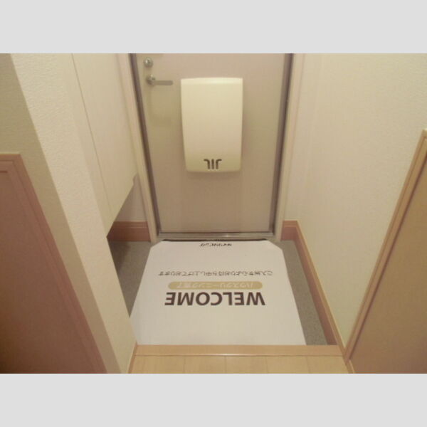 ドミールおおたかの森 玄関