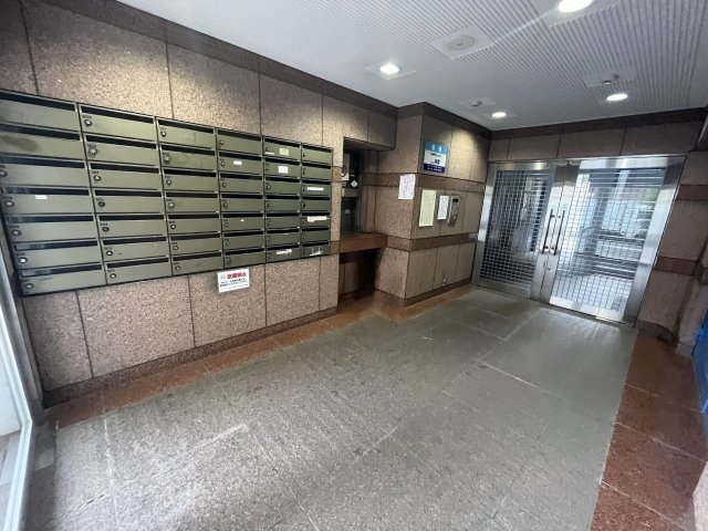 マリオン横浜ハーバーライト5階 エントランス