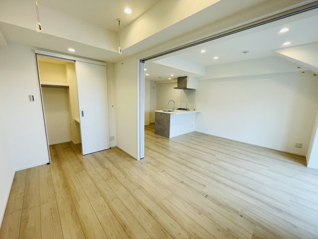 SYFORME SUMIYOSHI Ⅲ ※同タイプ801号室のお写真です