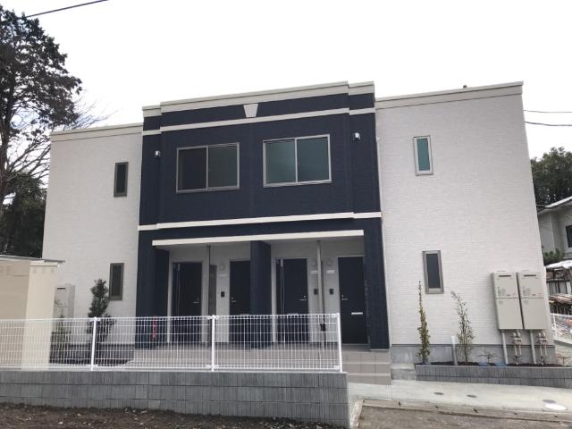 アゼリア 外観写真（昼）