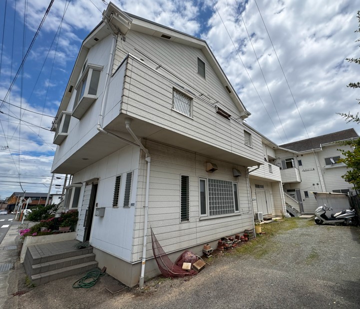 アドーンエイト 外観