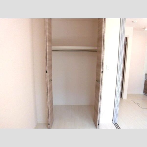 ジョーヌエトワール クローゼット