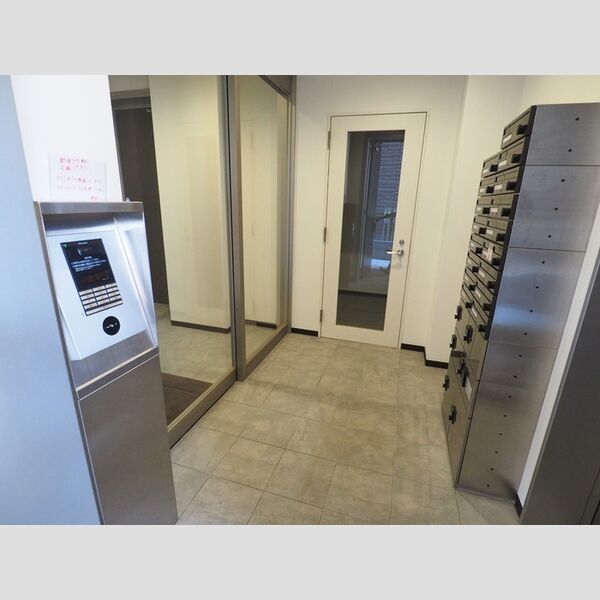 ラ・プランドール オートロック・集合ポスト・宅配ボックス