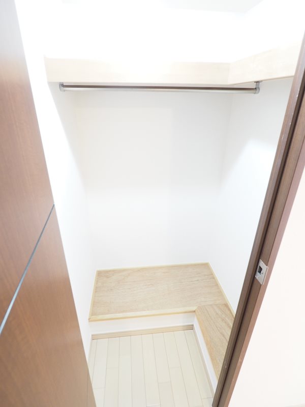 レジディア中延2階 収納