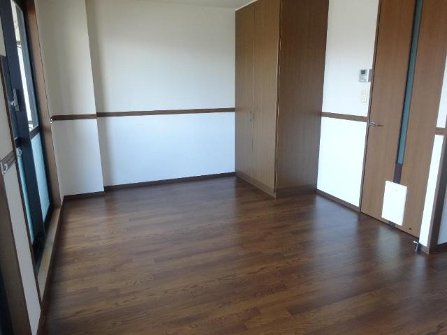 グレイスヴィラ　Ｓ．Ｔ． リビングダイニング１１．９帖