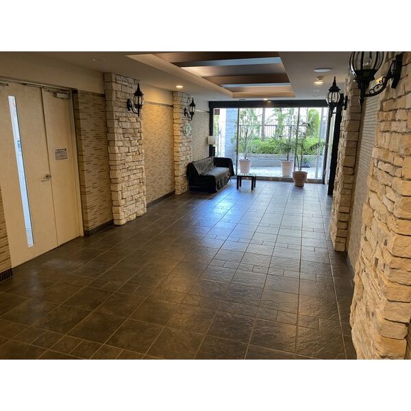 グローベル新大久保マスターズゲート エントランス