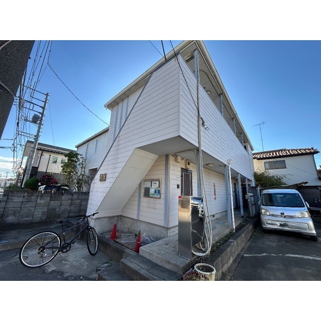 レオパレスアムール 外観