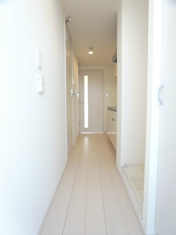 リブリ・サントノーレ 玄関