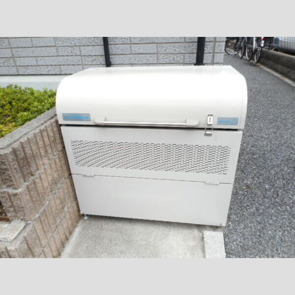 ヴァンクレスト 入居者様専用ゴミストッカー