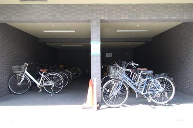 ルーブル中目黒弐番館410号室 同建物別部屋の参考画像