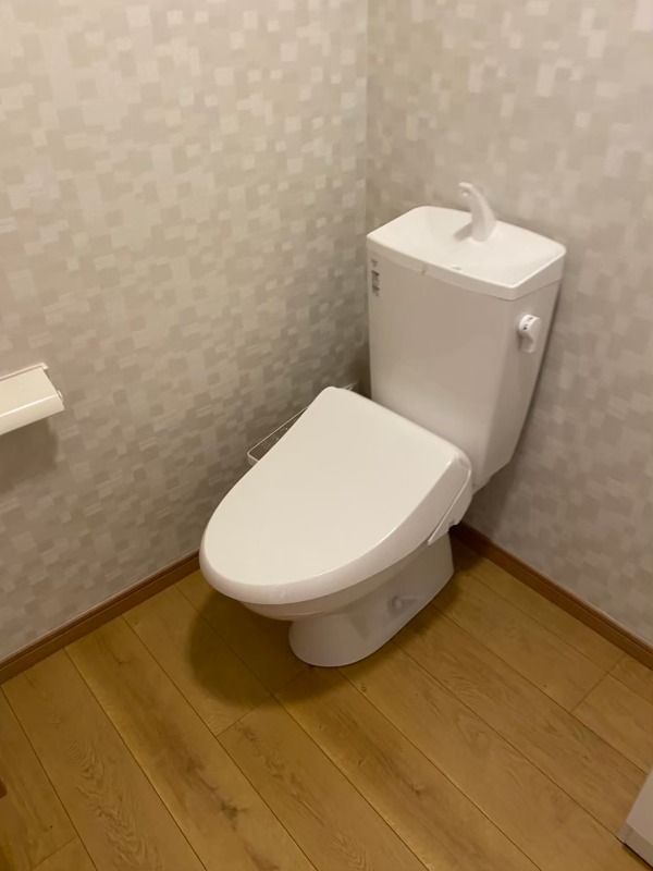 ＧａｒｄｅｎＣｏｕｒｔ上大岡Ａ号棟1階 トイレ