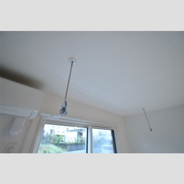 ヒルズ萩山102号室 室内物干し