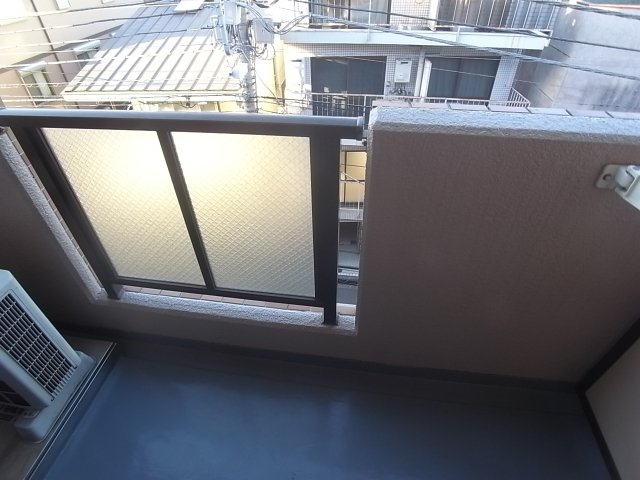 ライオンズマンション椎名町駅前通り4階 バルコニー