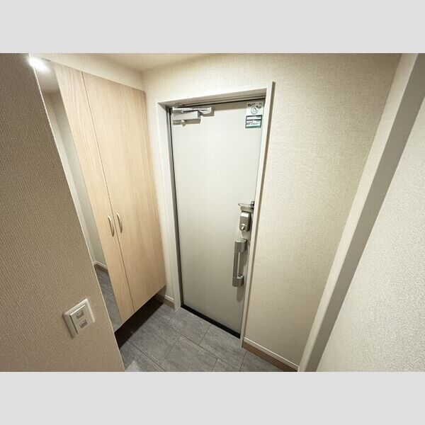 プランドール・さくら101号室 玄関