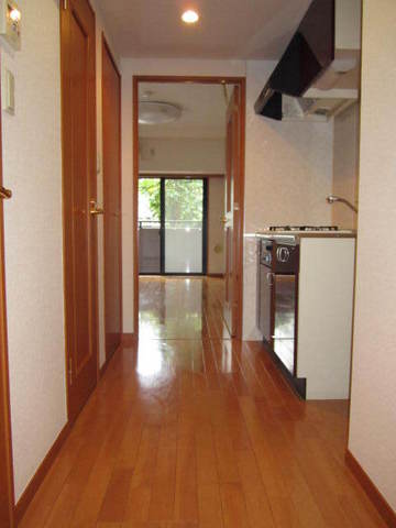 グランド・ガーラ横浜関内2階 玄関