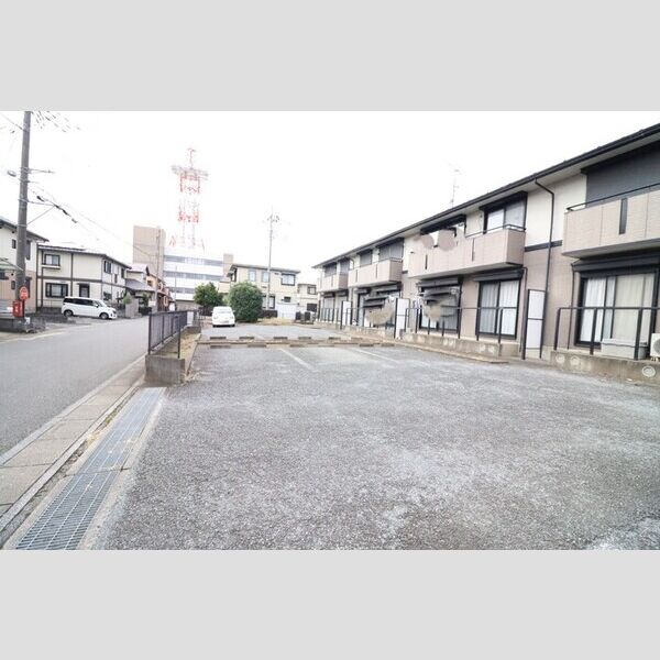 ハイツサンバレー 駐車場