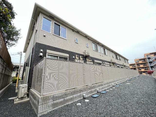 イルミナーレ106号室 外観写真（昼）