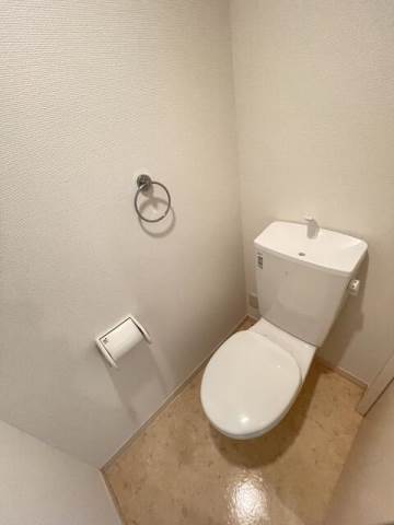 エルプレミア梅島1階 トイレ