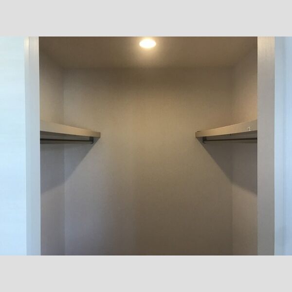 コモレビ大蔵　G H102号室　ウォークインクローゼット