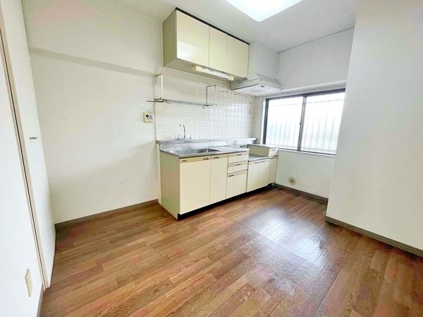 ピュアハイツ長洲 別部屋です