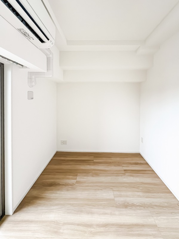 ドゥーエ王子神谷4階 サービスルーム