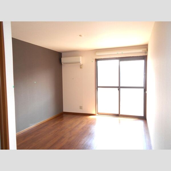 シャンエピナール　A/B 洋室