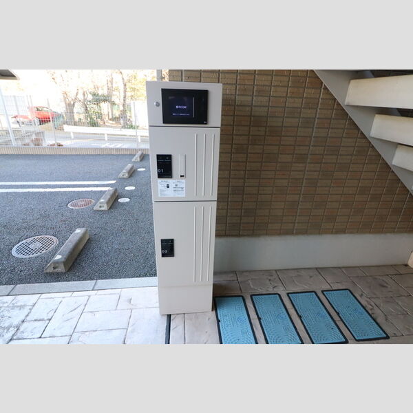 エレガンテ　C 宅配ボックス