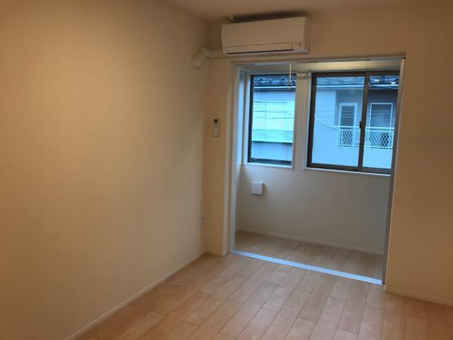 ルアナ201号室 リビング