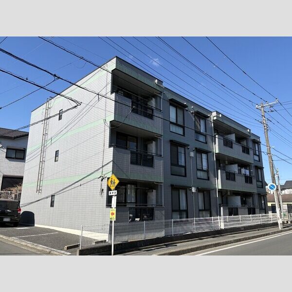 ニュー・トリヴァンベールユアサ203号室 建物外観