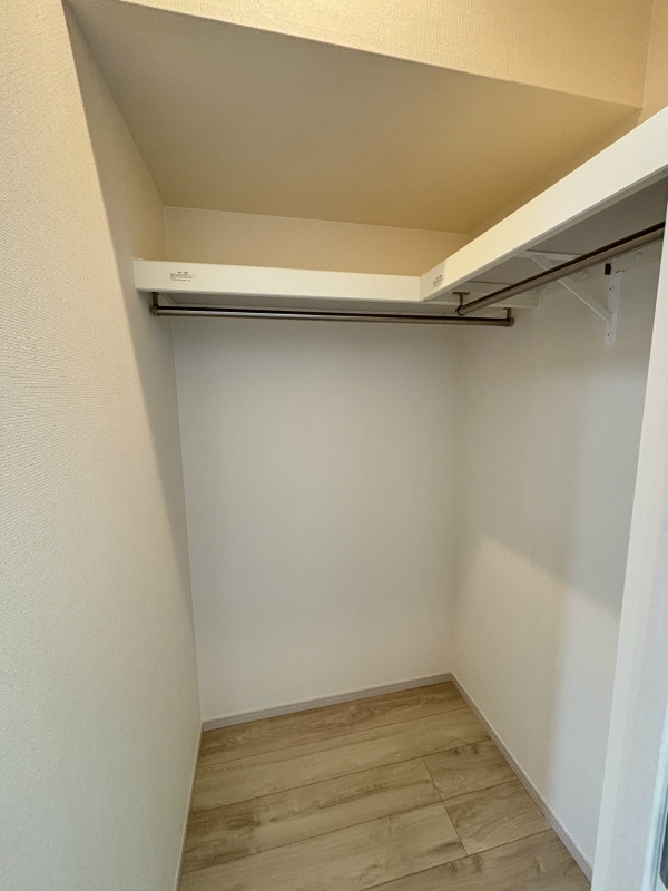 リブリ・高野1階 収納