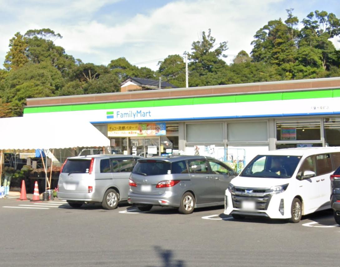 若葉区大草町　せつきハウス 【コンビニエンスストア】ファミリーマート 千葉大草町店まで516ｍ