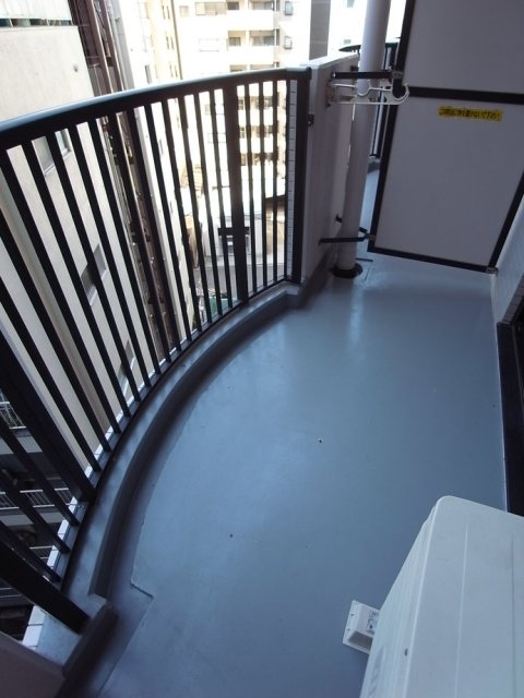 パーク・ノヴァ横浜・参番館7階 バルコニー